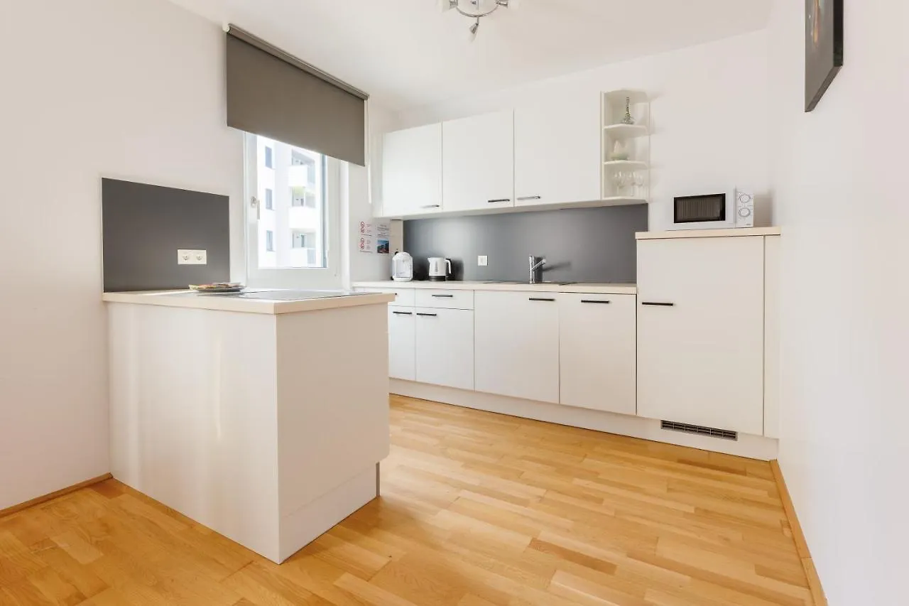 Home In Vienna By Oberlaa Therme - 15 Min To The City Center Apartment